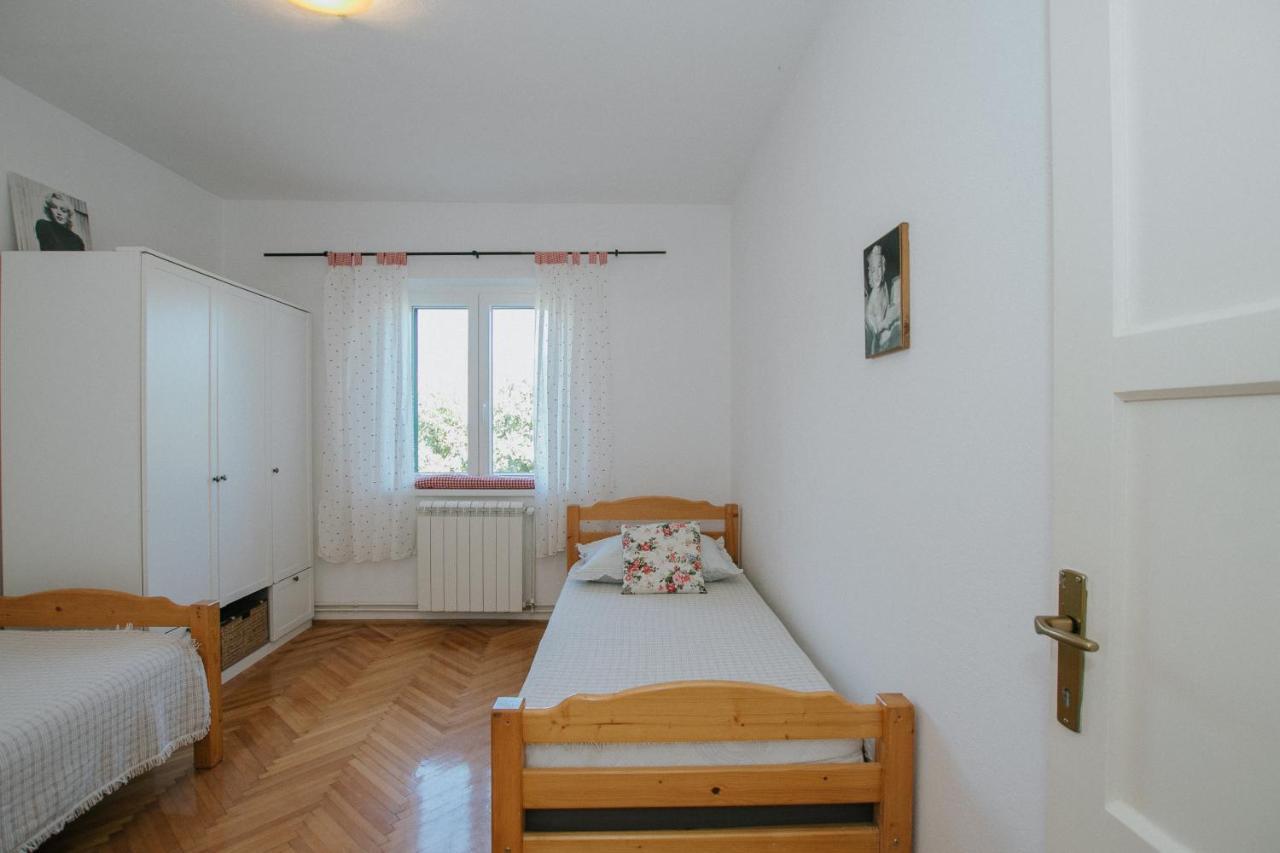 Country House Rusula Vrsine Buitenkant foto