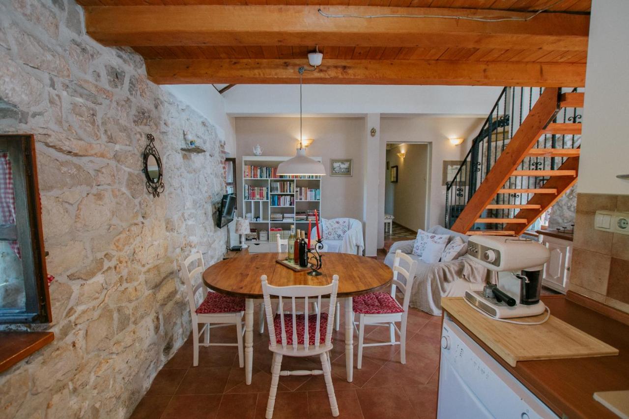 Country House Rusula Vrsine Buitenkant foto