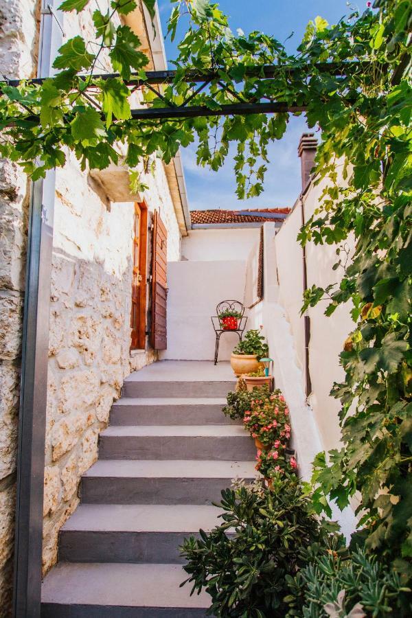 Country House Rusula Vrsine Buitenkant foto